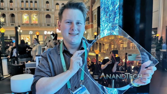 Intel Tiger Lake wafer at CES