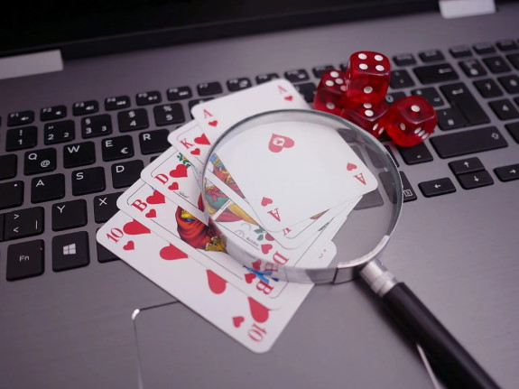 Laptop with play cards