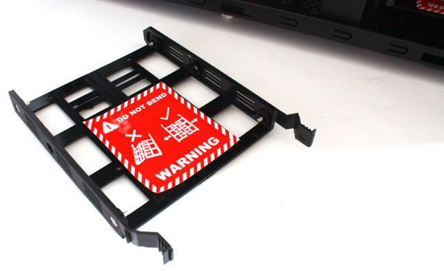 BitFenix Ronin HDD tray