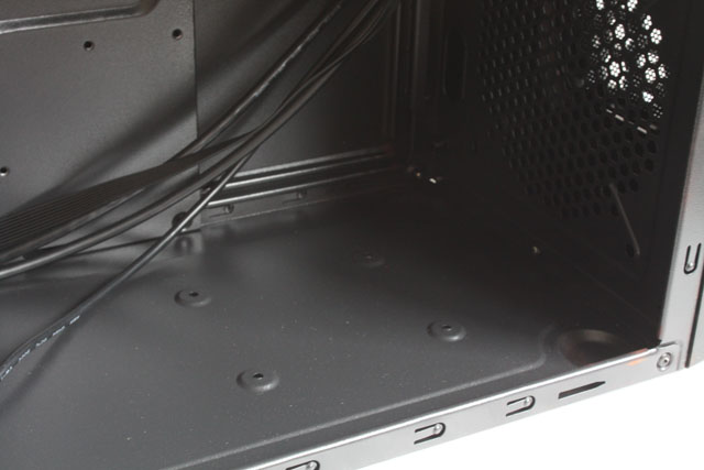 Cougar Spike SSD mounting