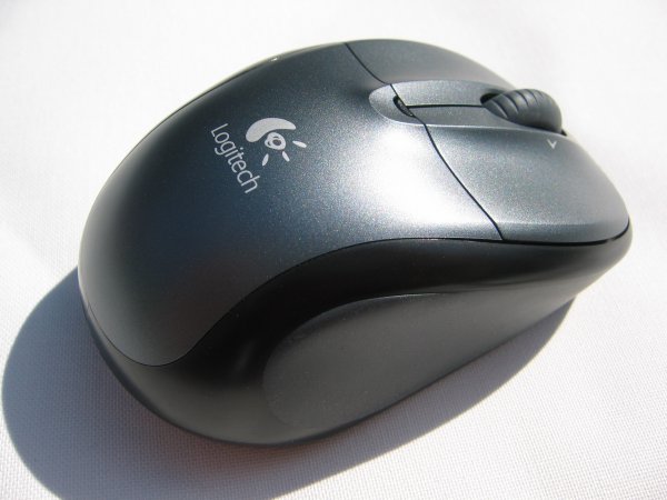 Logitech V220 Notebook Mouse review -