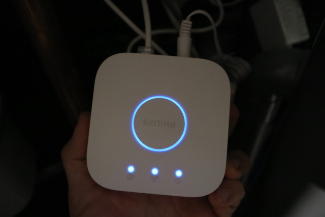 Commotion appeal lightweight Philips Hue Starter Kit review - DVHARDWARE