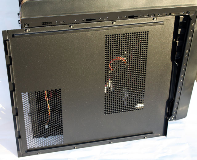 Xigmatek Pantheon side panel removed